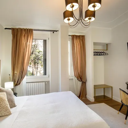 Daplace - Corso Monforte Guest house