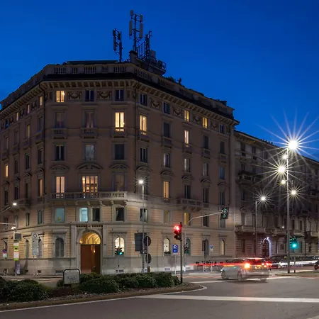 Guest house Daplace - Corso Monforte Milan