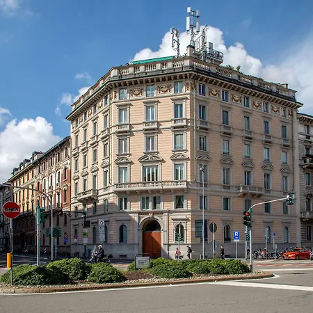 Daplace - Corso Monforte Guest house 3*