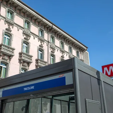 Daplace - Corso Monforte 4* Milánó