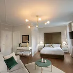 Daplace - Corso Monforte 3*